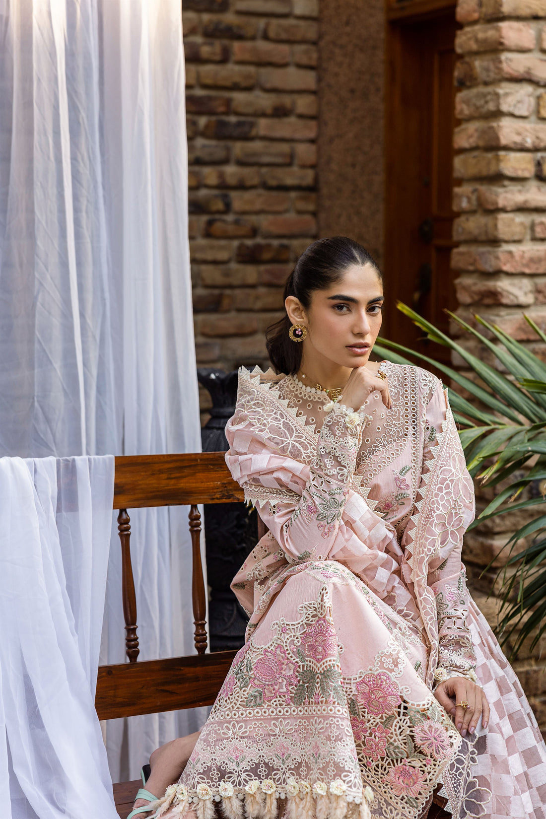 Akbar Aslam - Dhanak | SS-1003